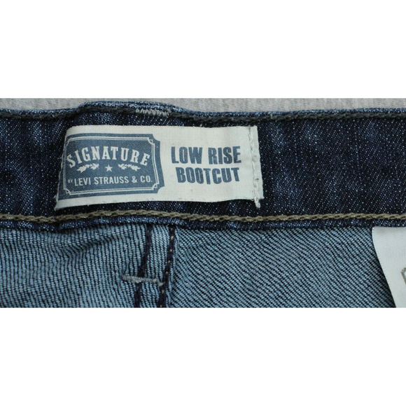 Levi Jeans Womens 16 Blue Strauss Signature Bootcut Leg Stretch - Picture 3 of 8